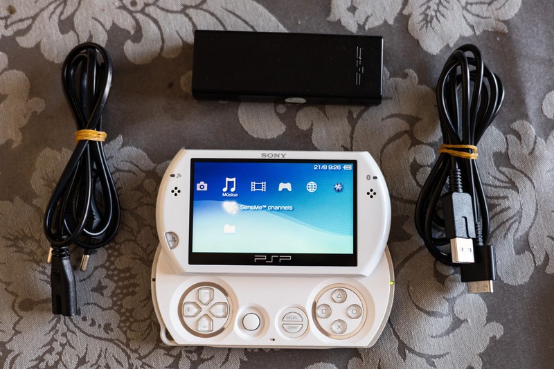 Buy Sony PSP Go Pearl White Handheld System online | eBay