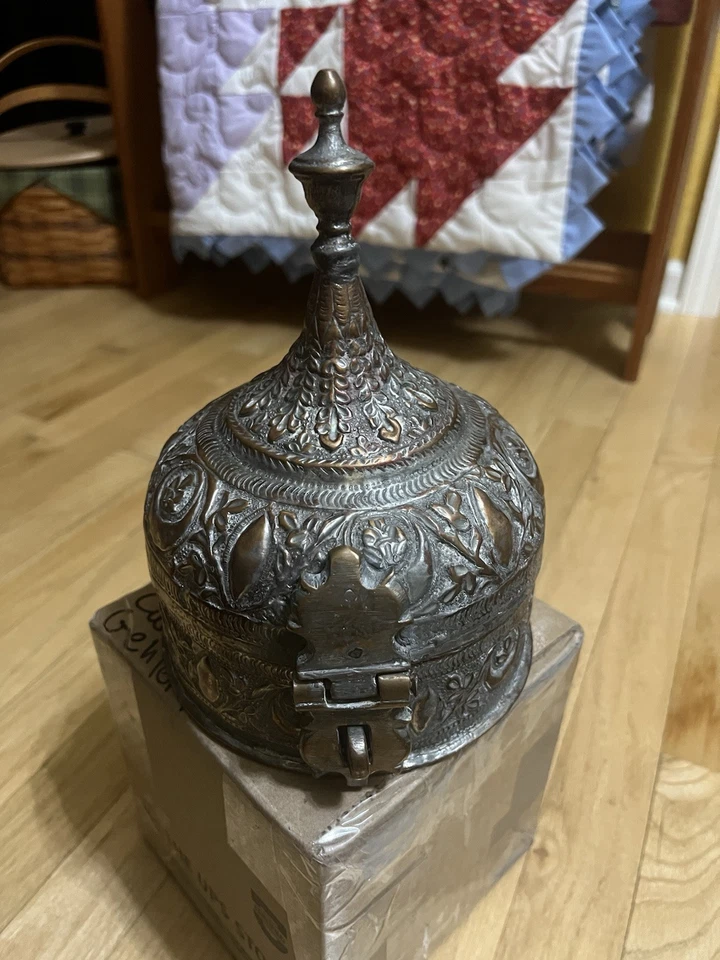 Antiguo juego completo de caja de nuez de betel pandan de cobre indio; principios de 1900 India Foto 3 de 4