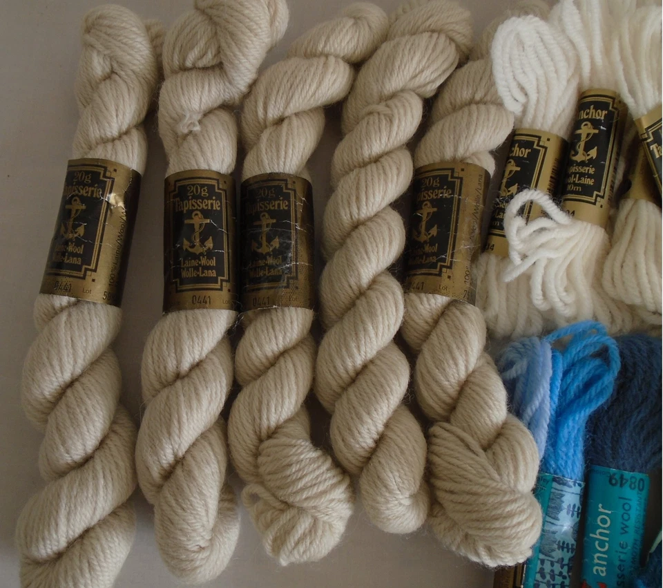 100g Of Anchor Tapestry Wool No. 0441 + 36 used skeins - Image 2 of 3