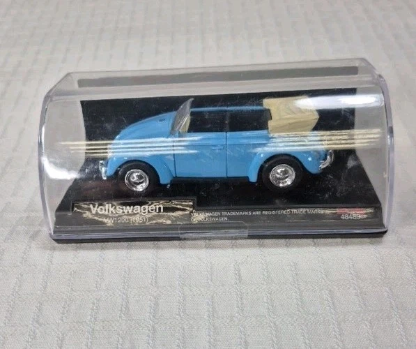 1951 Volkswagen Blue Convertible VW Bug Die-cast Car New-Ray 1/43rd Scale 48489 - Image 4 of 4