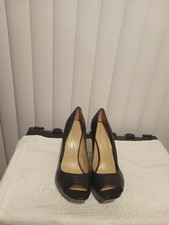Kenneth Cole New York Vintage Black 5 Inch Stilettos Pumps