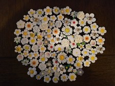 Lot Of 100 Flowers Shoe Charms