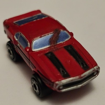 Micro Machines Ford Mustang '69 GT500 rot schwarz zerkratzt