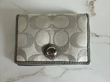 Coach Signature C Flap Card/license Holder - Silver  White