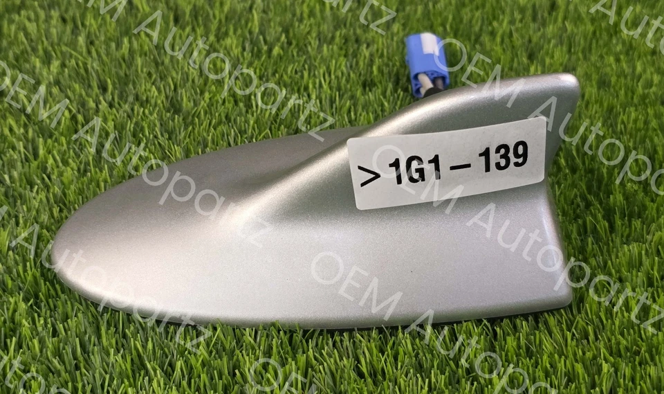 Antena de radio exterior techo Lexus ES350 ES300H 2013-2015 plateada OEM usada Foto 3 de 4