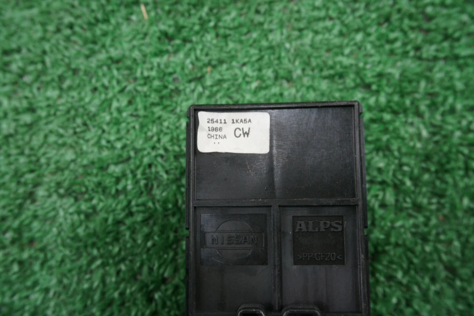 Interruptor de ventana del lado derecho del pasajero Nissan Leaf 2011 2012 OEM Foto 3 de 3