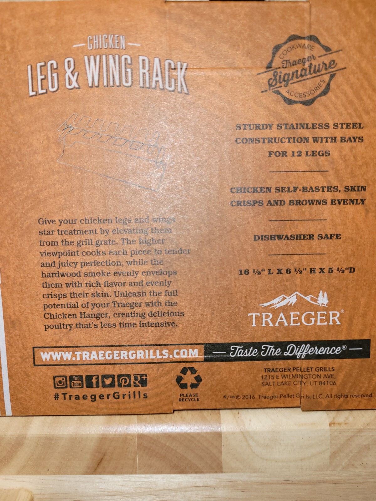 NEW Traeger GrillsStainless Steel 12 Leg Bays Chicken Hanger (BAC326