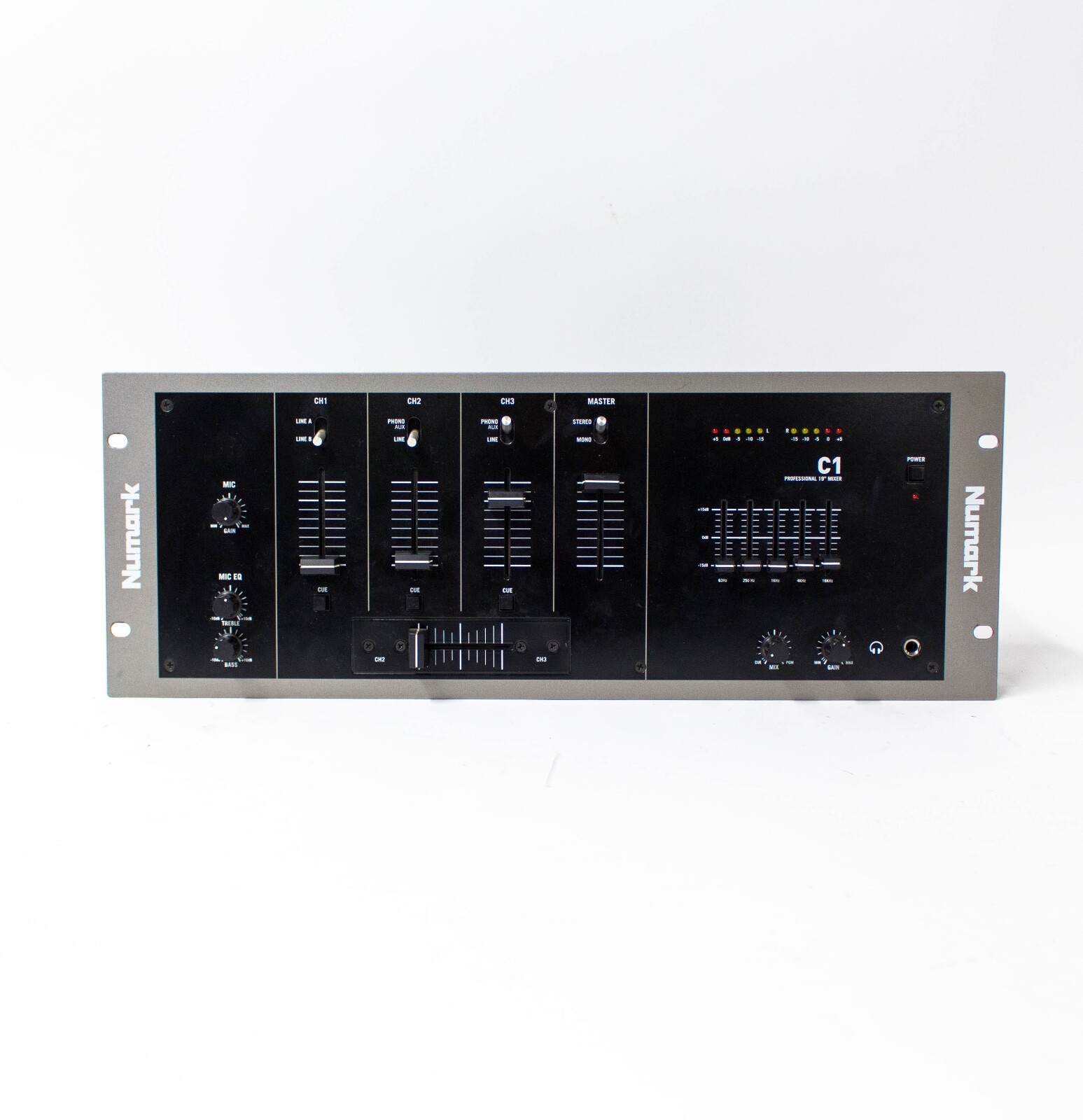 Numark C1 Three-Channel Rack Mixer with Mic Input Numark C1 Three-Channel Rack Mixer with Mic Input
