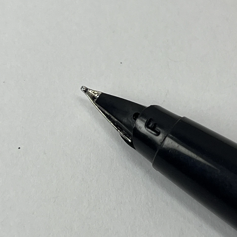 VINTAGE PARKER FOUNTAIN PEN BLACK CHROME,STEEL NIB FiNE,No Cap  - Image 4 of 4