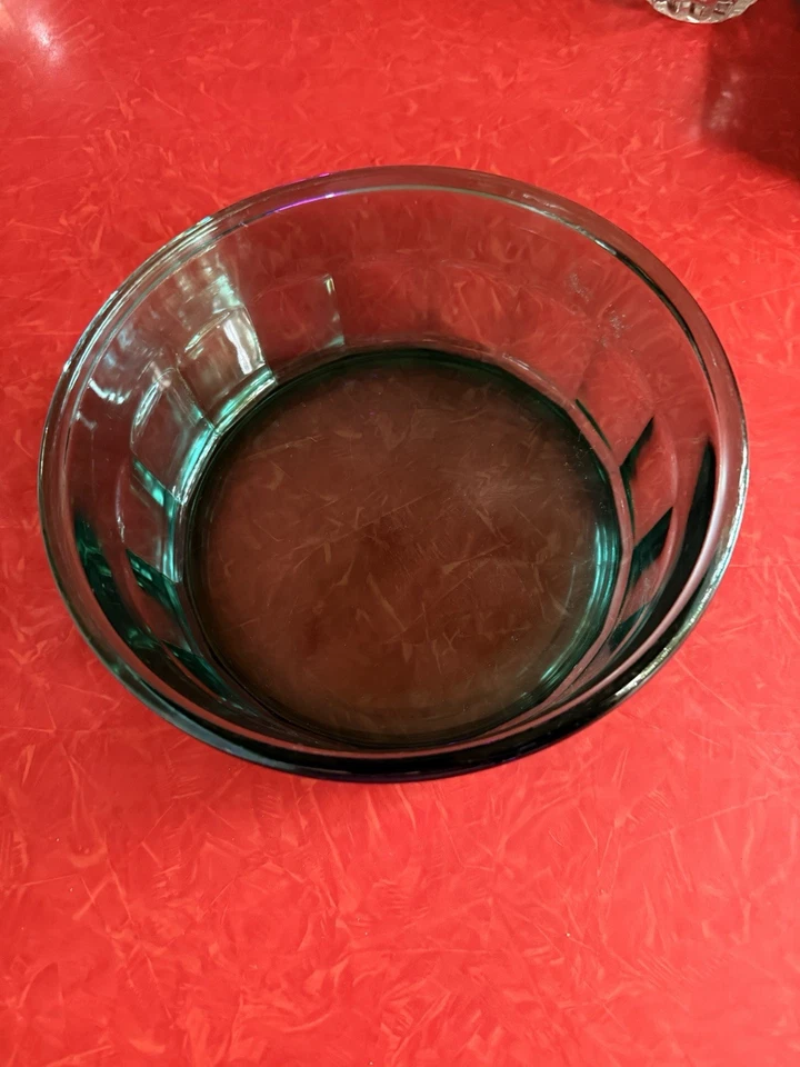 Vintage 16 Panel Arcoroc Large France Teal Glass  Bowl 9” X 4" - Image 3 of 4