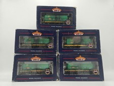 5x Bachmann 37-575 BP Green TTA Petrol Tank Wagons TMC Weathered