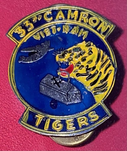 Vietnam War Theater Made USAF 33rd CAMRON Beercan Di / Crest / Dui - Picture 1 of 2