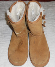 Koolaburra by UGG Girls Size 4 Kids Victoria Short 1019372 Chestnut Brown Boot