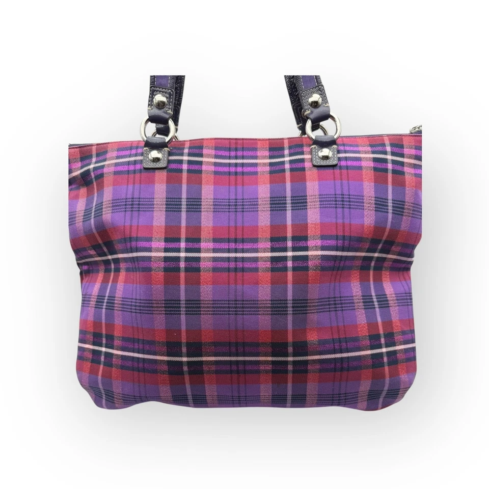 Cartera Bolso de Mano Coach Poppy Púrpura Tartán a Cuadros - Borde de Patente Vintage con Dijes Foto 4 de 4