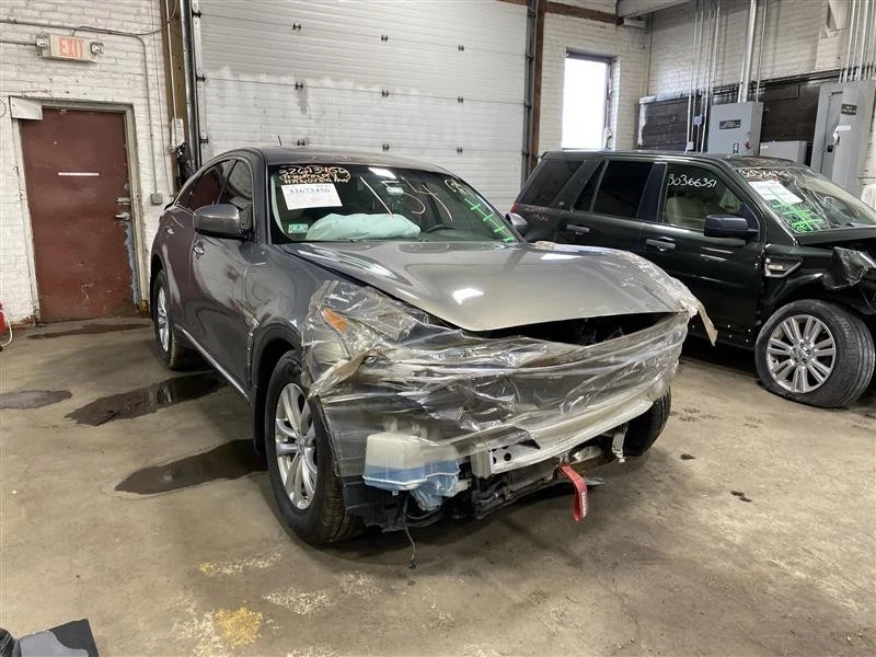 PLASTIC ENGINE COVER Infiniti FX35 2011 11 1123755 - Image 3 of 4