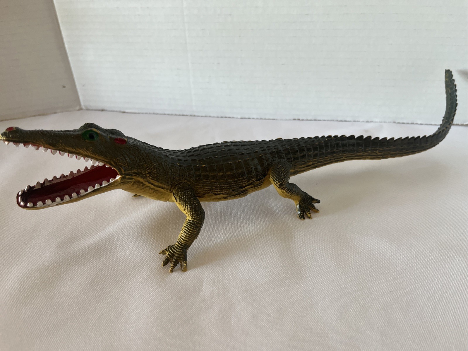 Imperial Alligator Crocodile Rubber Animal Toy Reptile Realistic Figure Vintage