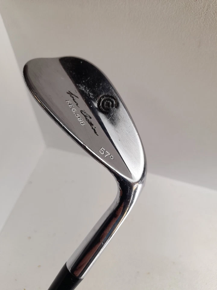 Cleveland Tour Action 588. 57 degree wedge - Image 2 of 4