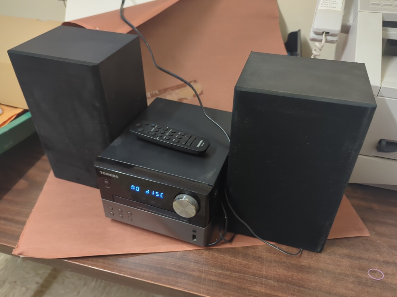 Toshiba TY-ASW91 Mini HiFi System with Bluetooth - Black Wit