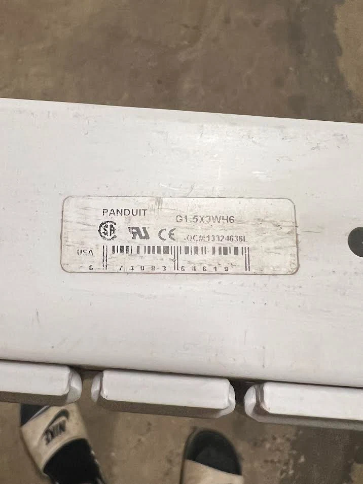 Conducto de cableado de ranura ancha tipo G Panduit Panduct G1.5X3WH6 12 ft nuevo Foto 2 de 3