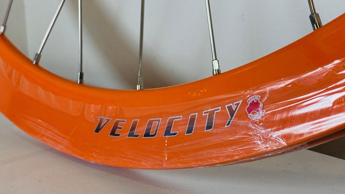 Velocity B-43 700c Track/Fixie Wheelset 32h Fix / Free 100/120