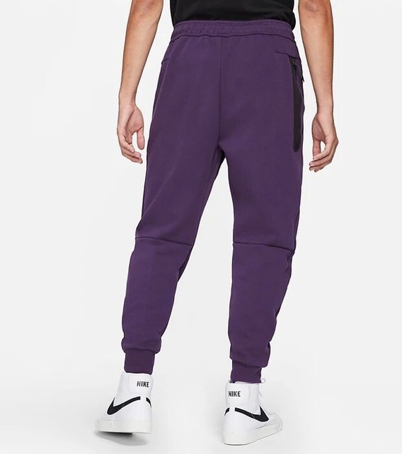 Nike Tech Fleece Slim Fit Jogger Pants 
