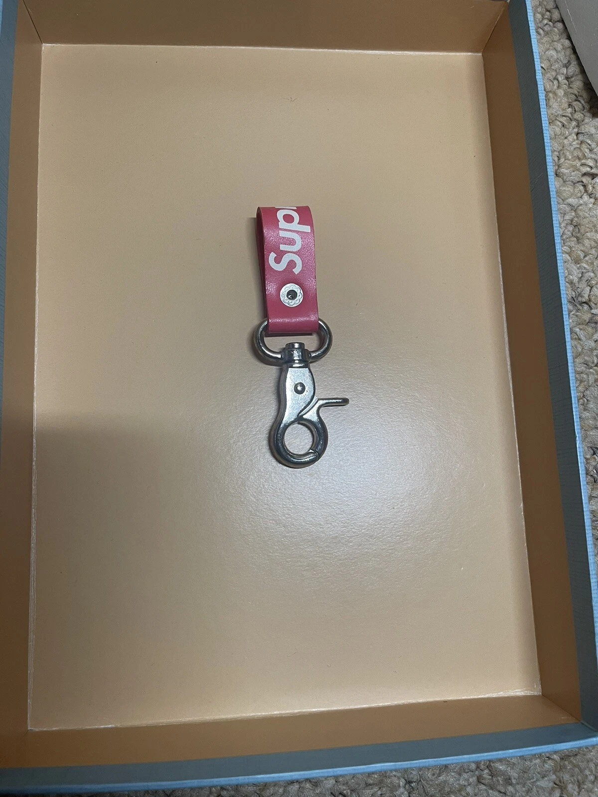 Porte clés Supreme OG (2005) pièce de collection neuve et super rare