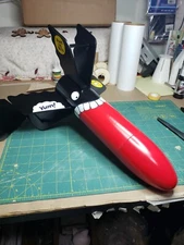 Upscale Sky Shriek Estes GoonyBirds Flying Model Rocket kit 2.6 dia, 14in tall.