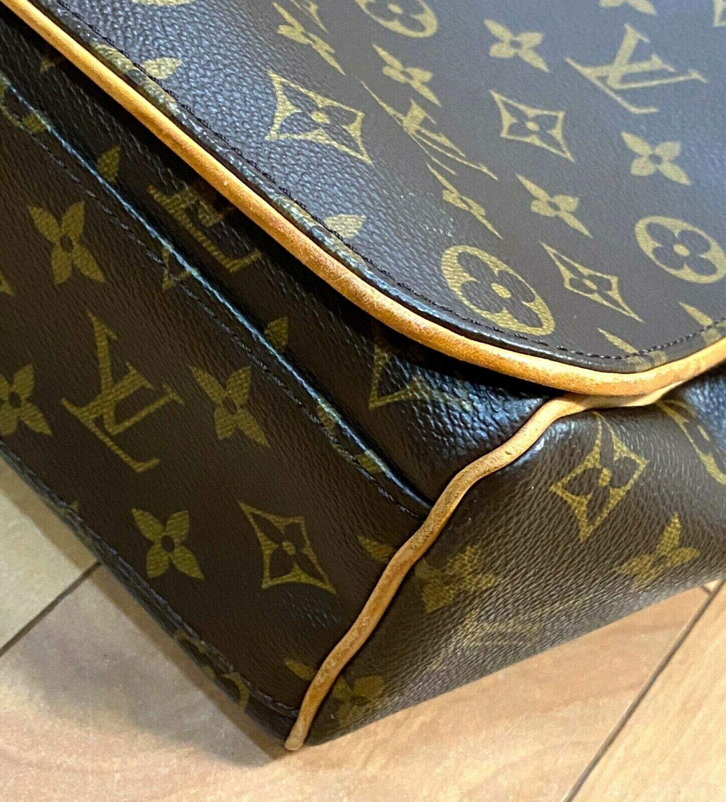 Louis Vuitton Messenger Shoulder bag 352787