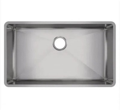 Elkay Crosstown 32  Undermount 18-Gauge Stainless Steel Single Bowl Kitchen Sink