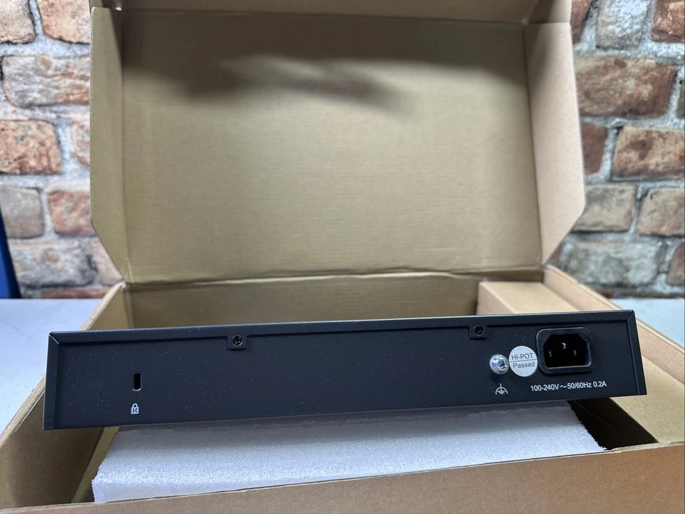 Conmutador de red administrado Gigabit de 8 puertos TP-Link TL-SG3210 LEER Foto 2 de 4