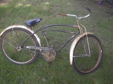 VINTAGE ELGIN MEN'S BIKE, 26” TIRES