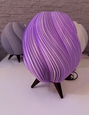 🌟 Swörly Design LampeModerne 3D Designer Tischlampe mit E27 Fassung