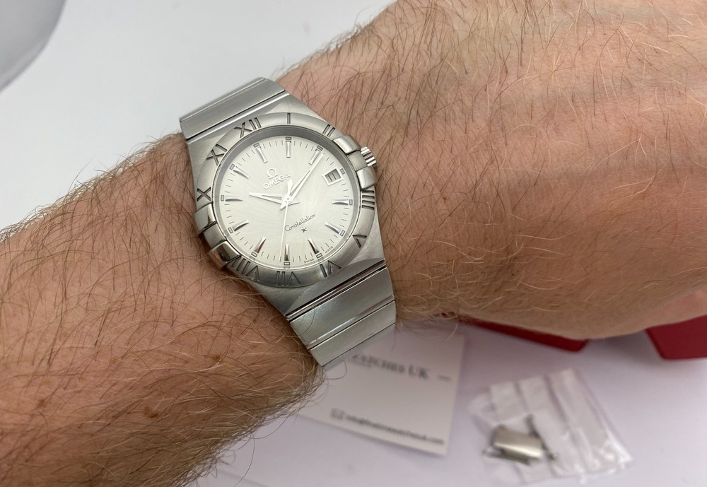 Omega Constellation 123.10.35.60.02.001 35 mm Silver Dial