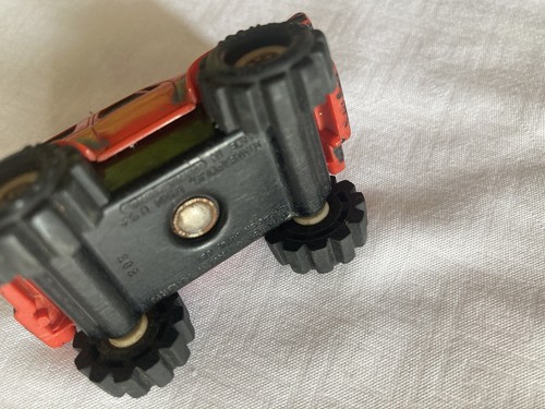 1986 Red Chevy Blazer STOMPER & 1986 Hot Wheels CAT 657E Caterpillar Earth Mover - Picture 7 of 7