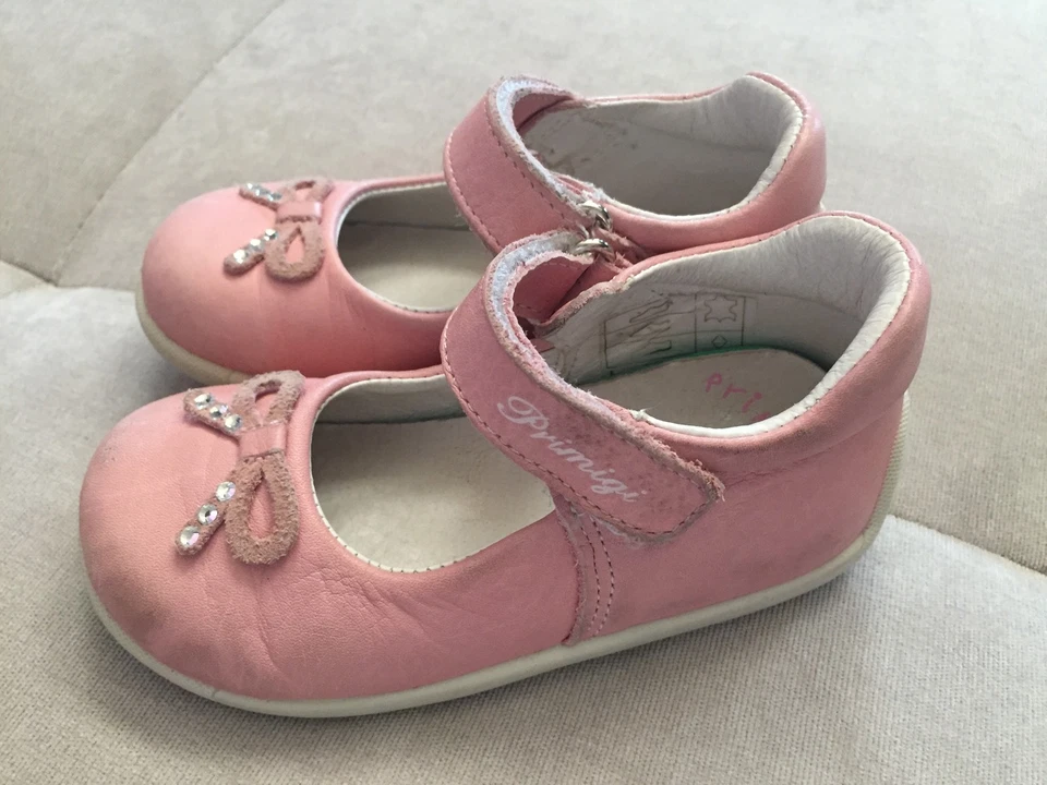 Zapatos Primigi Niñas Talla 22 O 6 EE. UU. Rosa Plata Lazo Cuero Suave Flexible Foto 2 de 4