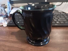 DINEX oz HARD PLASTIC COFFEE MUG, 4" TALL, WAVY BLACK CUP DISHWASHER SAFE/USA