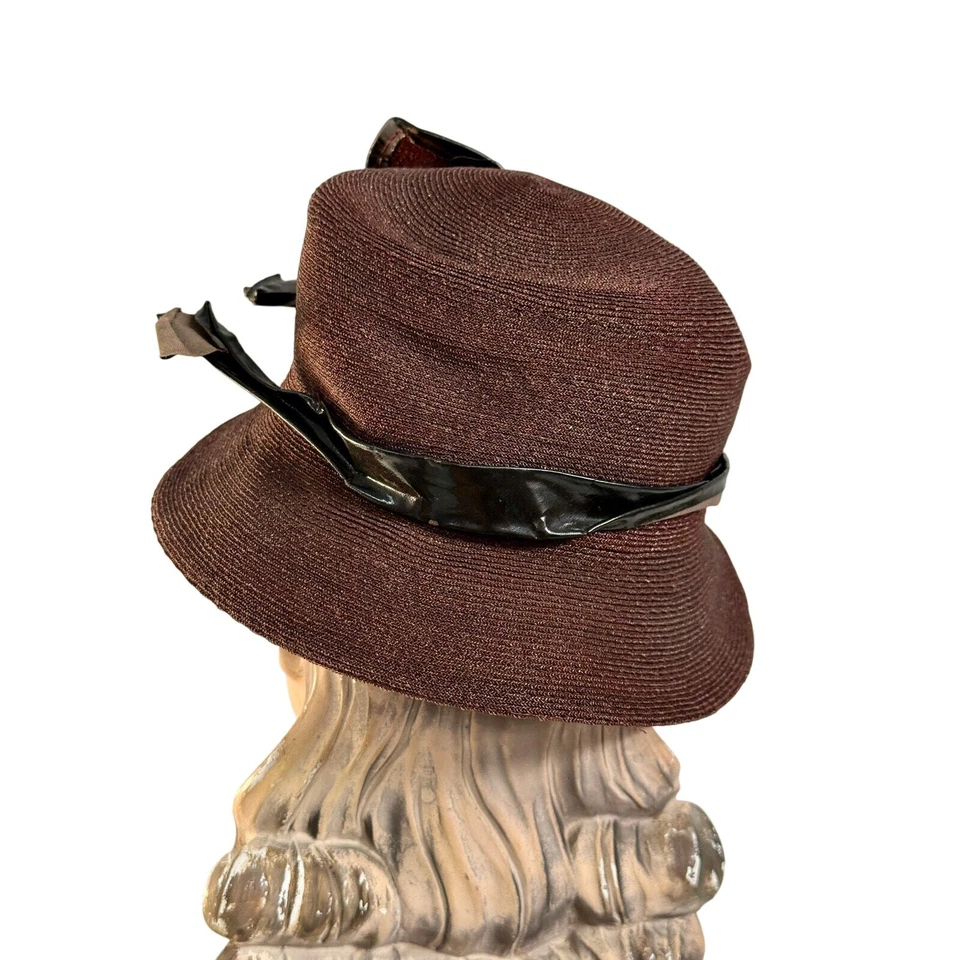 Sombrero antiguo de paja marrón de 1930 semi-cloche auto pluma Segunda Guerra Mundial mujeres talla única Foto 4 de 4