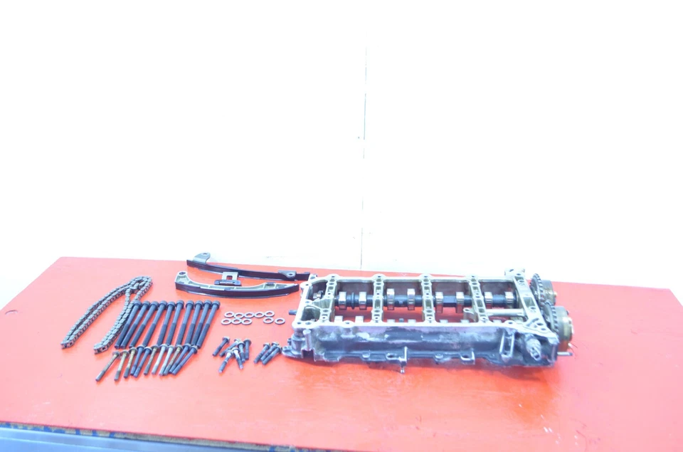 13-15 TOYOTA RAV4 2.5L ENGINE CYLINDER HEAD W BOLTS / CHAIN OEM - Image 4 of 4