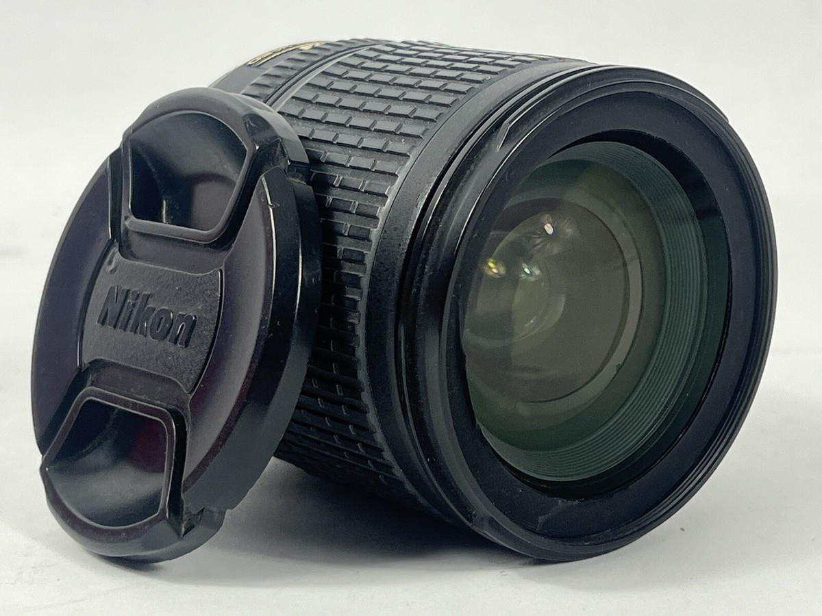 Nikon Nikkor AF-S 18-135mm f3.5-5.6 G ED DX IF Lens AFS With Front