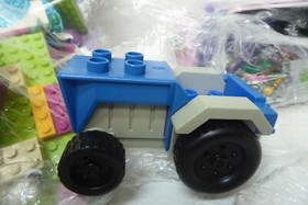2 BAGS OF LEGO 41359 FRIENDS 41054 DISNEY PRINCESS - BOOKS , BLOCKS,FIGURES ETC