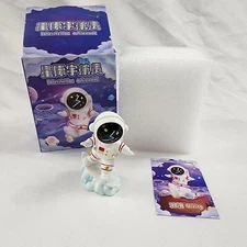 Interstellar Astronaut Outer Space Explorer Vinyl Figure Cloud Surfer Cute New