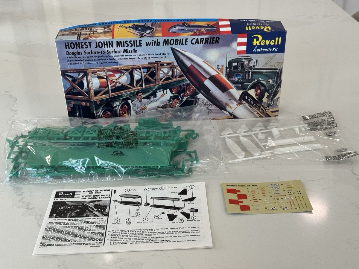 Vintage Revell H-1821:169 Honest John Missile with Mobile Carrier