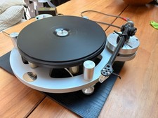 Michell Gyro SE with RB 300 tonearm with original box.
