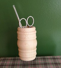 691920 Kl&ouml;ppeln Utensilienbecher Utensilien Becher  Rolle Flachkissen BRANDNEU