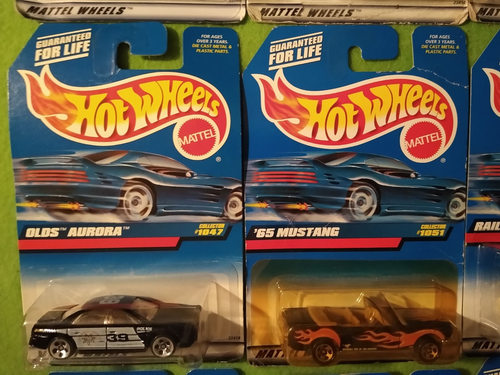 16 Vintage, Premium, 1998 Hot Wheels Fahrzeuge - alle neu in Verpackung - Bild 5 von 10