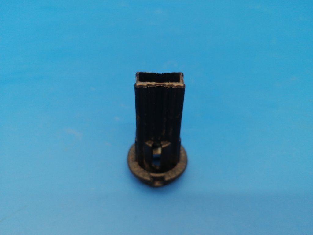 BMW 7 E38 1997 Tail light bulb cover holder 138736532 MBP18797 eBay