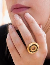 Designer Yellow Gold 24K Plated Round Hole Disc Ring Black Stones Swarovski Sz 8