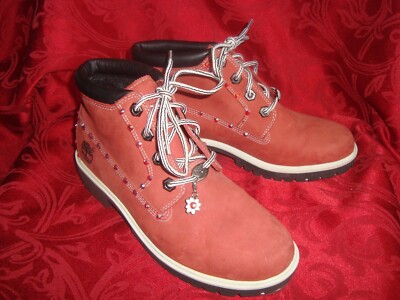 Timberland Brand Dance Tie Close Boot Stk# 36361 Leather Suede Sz 6 1/2M w/TAPS