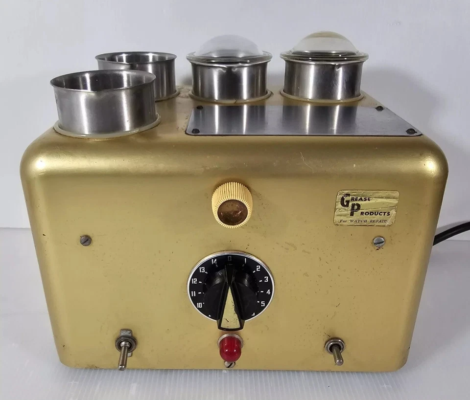 Vintage McKenna Kleaner Ultrasonic Watch Clock Cleaner FOR PARTS OR REPAIR ONLY - Image 2 of 4