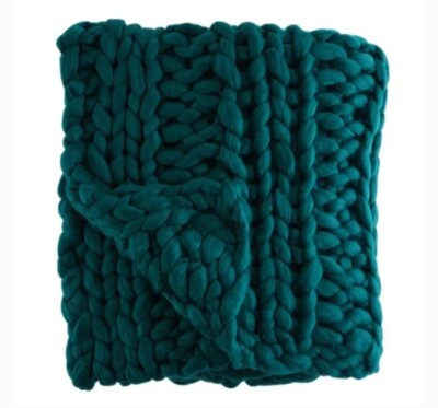 SUMMER ROSE Mia loose chunky knit throw blanket in EMERALD GREEN